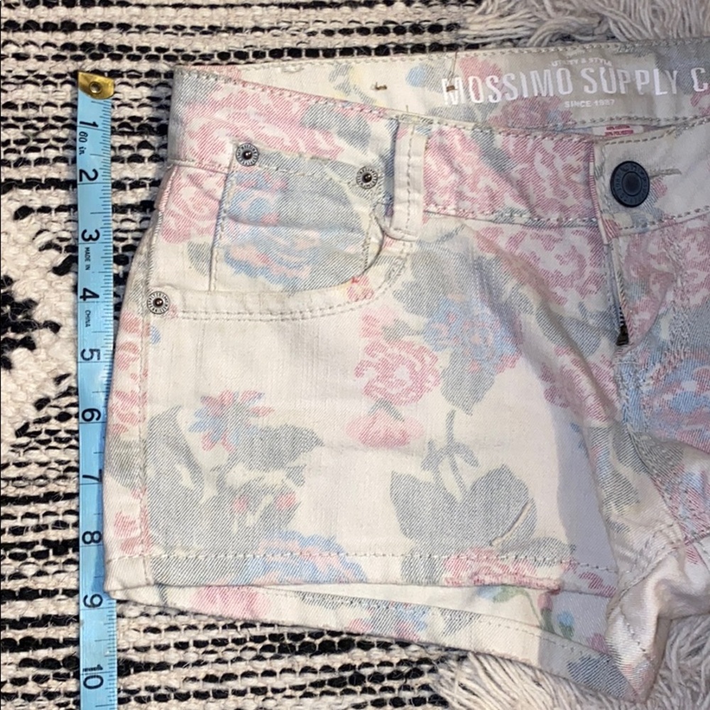 Floral Jean Shorts - Picture 7 of 7